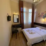 Ilisia Hotel