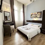 Ilisia Hotel