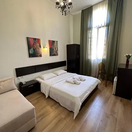 Ilisia Hotel