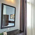 Hotel Ilisia 2*