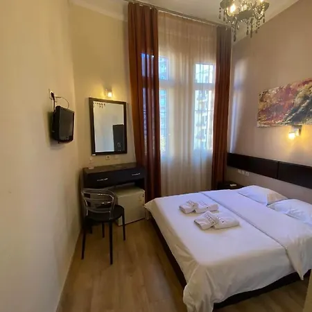 Ilisia Hotel
