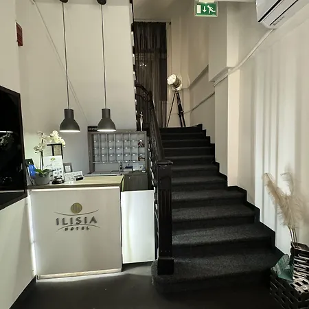 Ilisia Hotel 2*