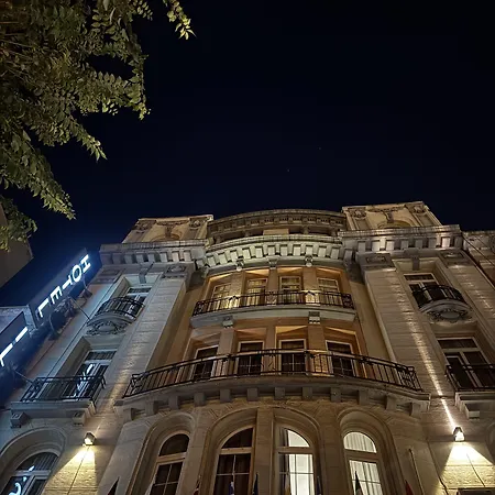Ilisia Hotel 2*