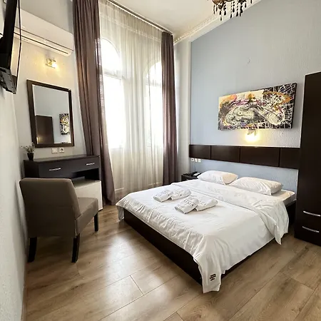 Ilisia Hotel